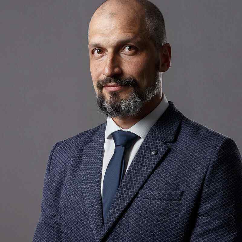 https://kutlu.av.tr/wp-content/uploads/2019/10/inner_team_01-1.jpg